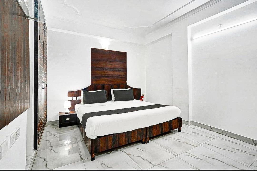 Hotel Sky Heights Jaipur Exteriör bild