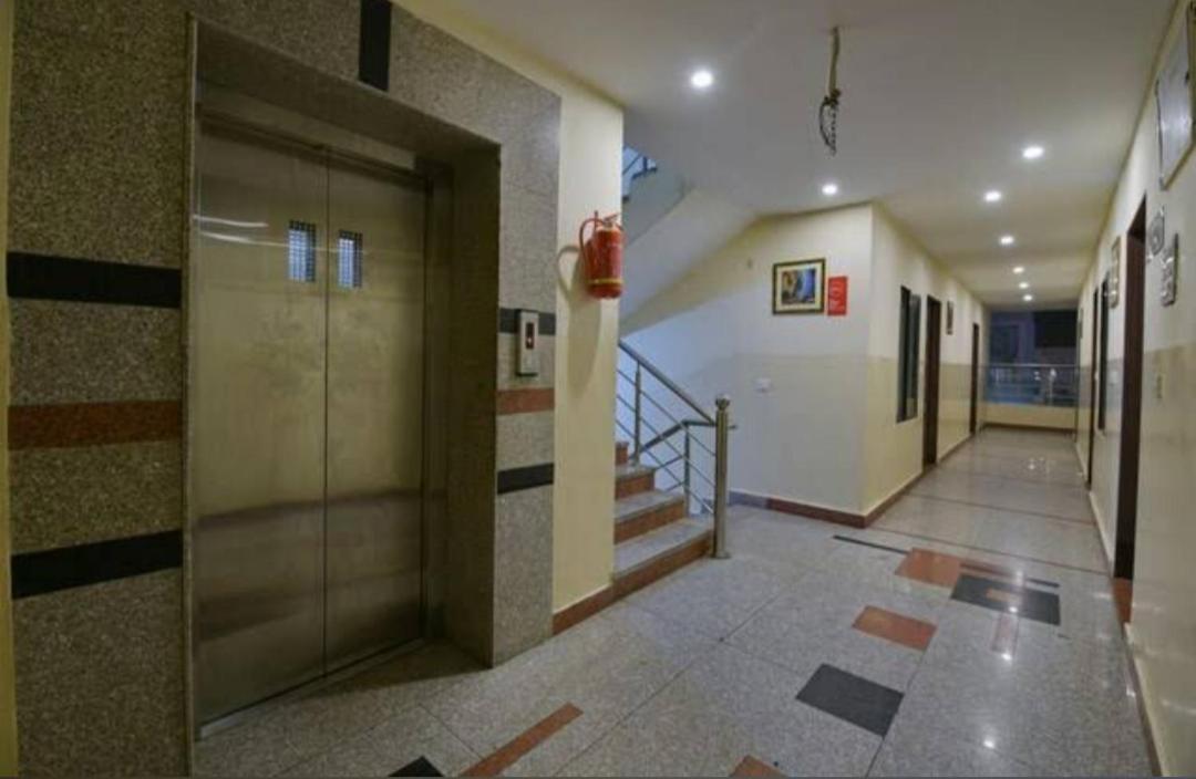 Hotel Sky Heights Jaipur Exteriör bild