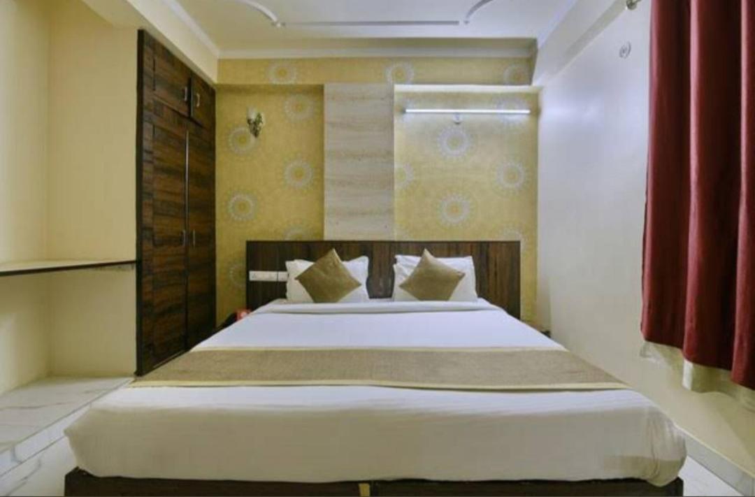 Hotel Sky Heights Jaipur Exteriör bild