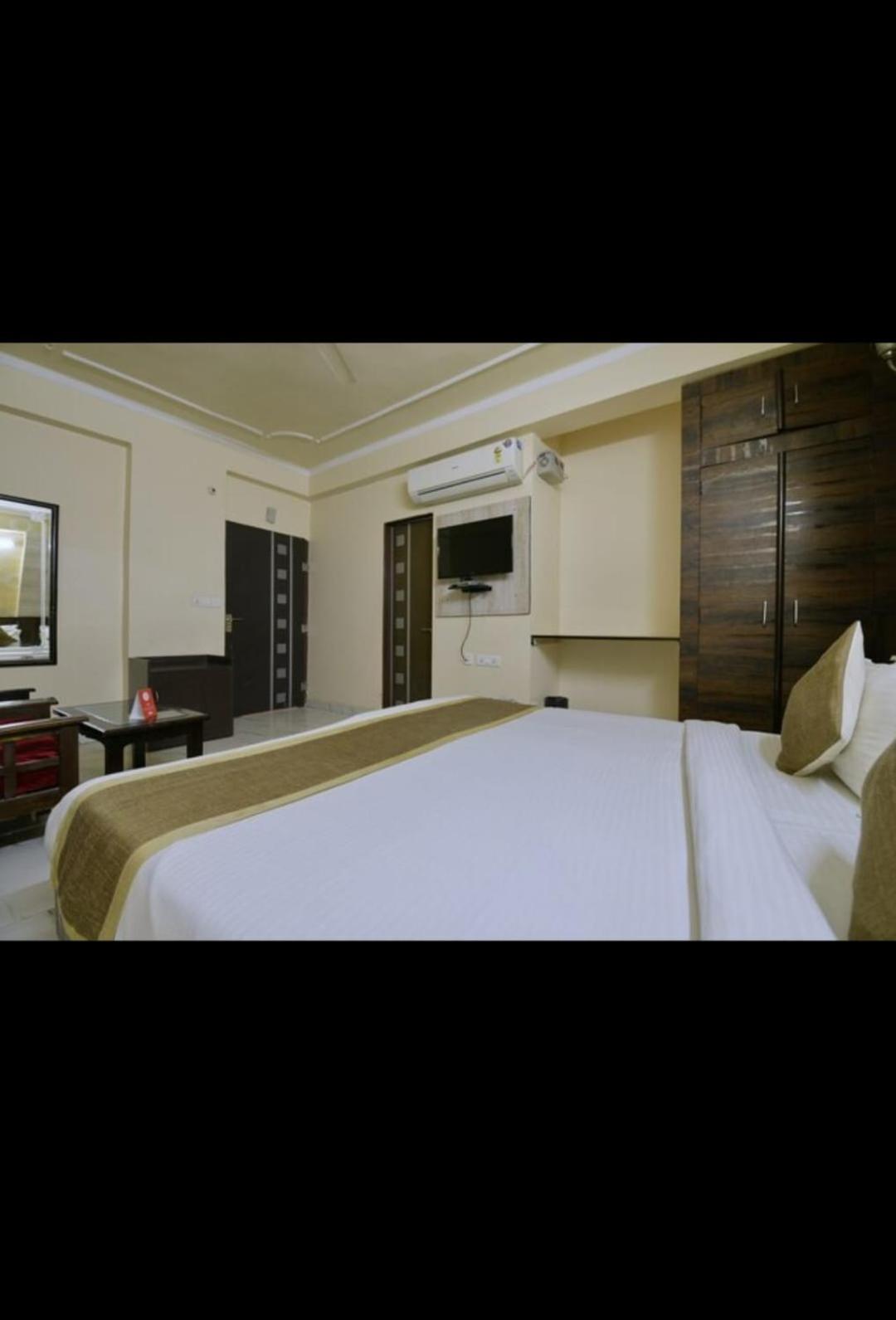 Hotel Sky Heights Jaipur Exteriör bild